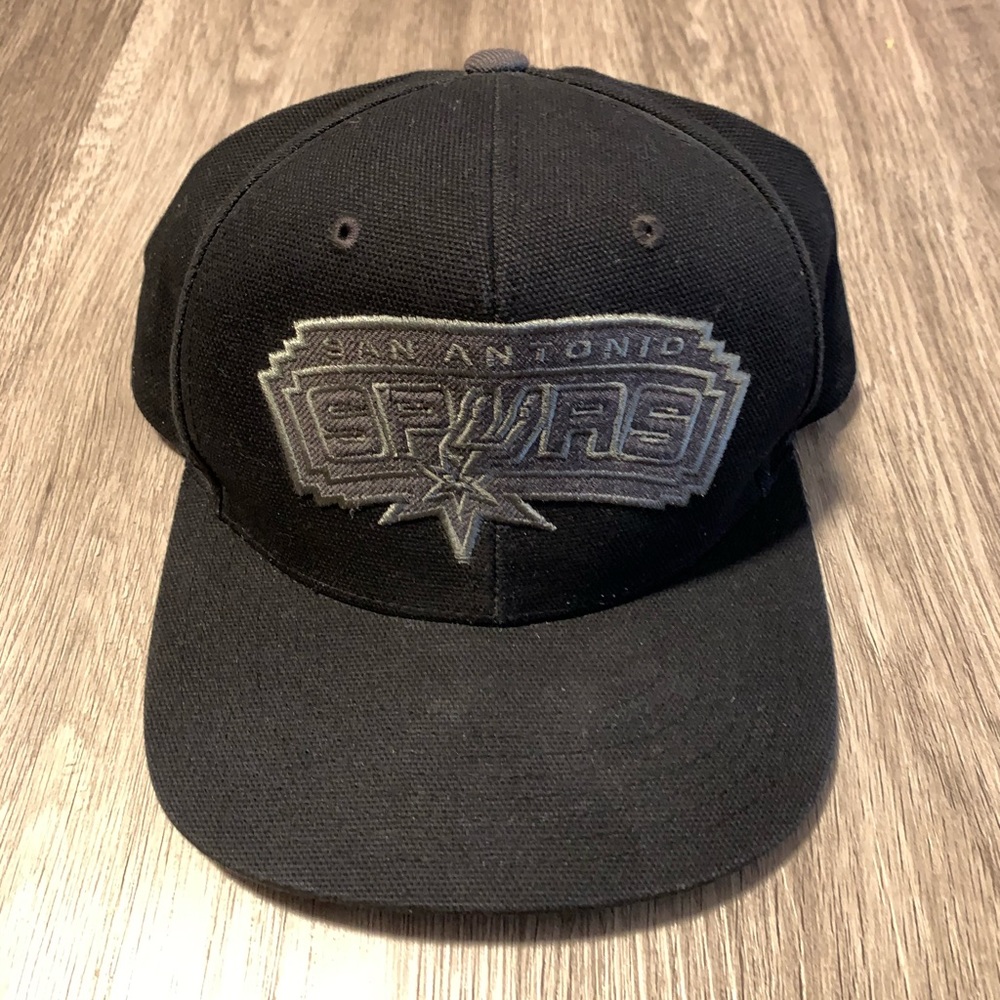 NBA San Antonio Spurs adjustable cap
